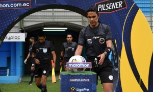 ¿Descentralizar el arbitraje? Una idea que ya ronda por los clubes