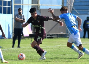 ¡UN PUNTITO NO LE CAE MAL A NADIE! Liga, con uno menos, salvó a duras penas el empate contra el Manta FC