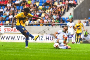 La triste y recurrente historia (RESUMEN)