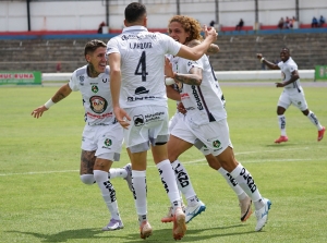 ¡Un paso valioso para evitar el descenso! Mushuc Runa celebró y dejó a Técnico Universitario al borde del abismo