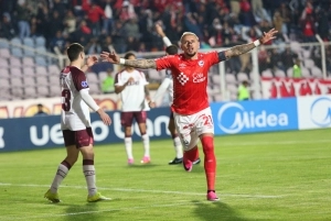 La noche soñada de Carlos Garcés lo consagra como ídolo y referente absoluto de Cienciano en la Sudamericana