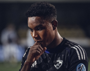 ¡Óscar Zambrano REGRESÓ A LAS CANCHAS después de 1 año y debutó con su Nuevo Club en Europa!