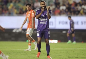 ¡MAZATLÁN TIENE AMBICIONES! Jordan Sierra estuvo a punto de protagonizar un golpe de efecto con su equipo