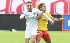¿Ángel González tiene los días contados o se queda en LDU para 2023?