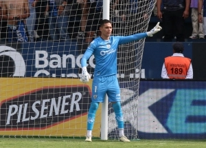 Corazón de hierro y alma de padre: La odisea de Aldair Quintana tras su partidazo con IDV para conocer a su bebé