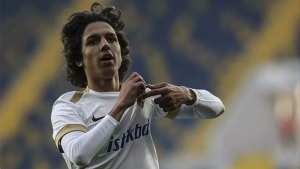 El FC Barcelona fichó al Messi turco en medio de sus penurias (OFICIAL)