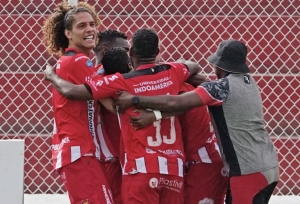 ¡T. Universitario terminó su racha con error y lesión del Arquero “sorpresa” de Alfaro! (RESUMEN)