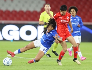 Liga le puso el corazón a su estreno en la Libertadores Femenina donde sucumbieron ante Cruzeiro