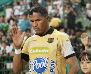 Nadie mueve de la titularidad en Águilas Doradas a Jhon Ontaneda en la Liga Betplay