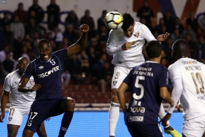 ¡Fuego en el pecho, cabezazo furioso y redención con el Rey de Copas! (VIDEO)