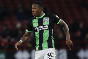 ¡Agradeció al cielo y besó el Trofeo la Bala Ecuatoriana! (VIDEO)