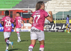 ¡IDV respondió con valentía a la PRESIÓN DE BSC y se tomó Machala para volver a ser líder de la Serie A!