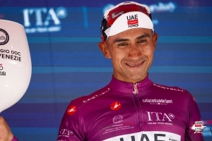 El Lagarto impone su ley: Jhonatan Narváez recupera la punta de la clasificación por puntos en el Giro