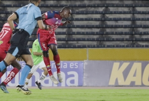 El Nacional apuesta por un veterano de mil batallas para su contención