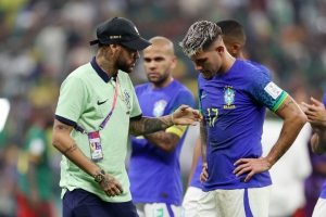 Bruno Guimarães comenta sobre la ausencia de Neymar en Brasil
