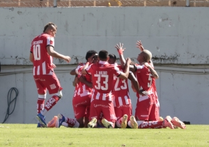 El Rodillo manda en Quito: Técnico Universitario dio el golpe y se adueñó de los tres puntos ante Aucas
