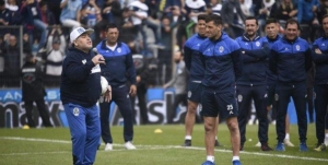 ¡Adultos convertidos en niños! (VIDEOS)