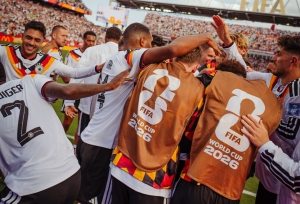 Bajaron a tierra a la Mannschaft… ¡Golpazo en las Eliminatorias UEFA! (VIDEO)
