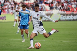 ¡INFANTIL Y FATAL! Un nuevo fallo defensivo condena a Liga y Macará los deja sin victoria en el último suspiro