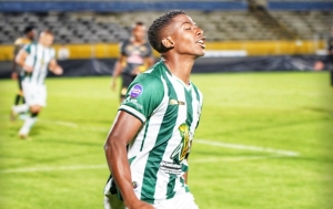 América de Quito logró evitar que le pinten la cara en su cancha