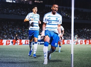 El Cheché conquistó la casa del Verdao: Golazo de Keny Arroyo que rescató al Cruzeiro de visita