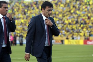 ¡Directivo FEF recordó a Gustavo Quinteros al hablar sobre una contra demanda por Byron Castillo!