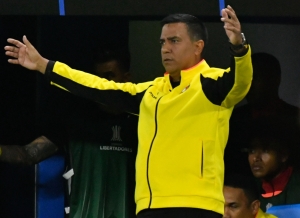 César Farías en La Bombonera: enojo con un periodista y análisis de la derrota de BSC