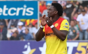 “Bidoglio me sacó de la noche a la mañana… ¡Gracias a Dios llegó un DT inteligente a Aucas!”