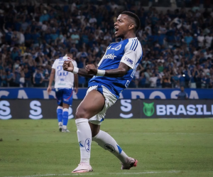 ¡NUEVO SUEÑO EN MARCHA! Keny Arroyo inicia su camino en Cruzeiro con la mira puesta en brillar en el fútbol brasileño