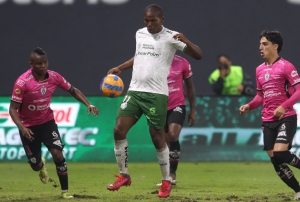 Edson Montaño se va de Técnico Universitario sin pena ni gloria