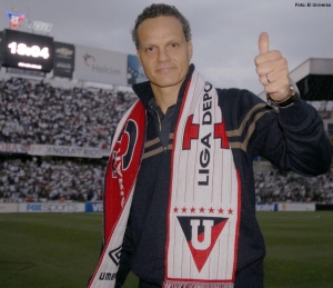 “¡Imposible poner precios más bajos en LDU y seguro que tampoco vendrían al Estadio!”