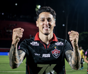 Tarde GRIS en el Brasileirao: Kike Saverio y Keny Arroyo LO INTENTARON, pero sus equipos no pudieron romper el empate