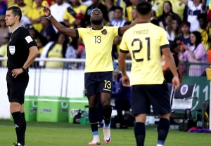 ¡UN SUPERMAN DE VERDAD! Énner Valencia iguala y supera a LEYENDAS TOP DEL MUNDO en goles