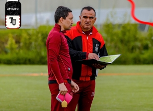 ¿ES EN SERIO? Técnico Universitario echa a su DT mientras se juega la vida en la Serie A