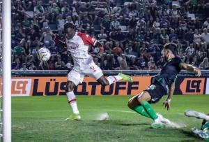 ¡La verdad de Jordy Caicedo! El delantero de Huracán se abrió sobre su origen: “Soy un chico de las calles de Ecuador”