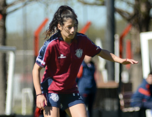 San Lorenzo sólo necesitó un tiempo de Emily Arias para aplastar a Newell´s Old Boys