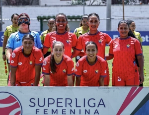 El Nacional paró 7 jugadoras y perdió cuatro a uno en la Superliga Femenina de la FEF