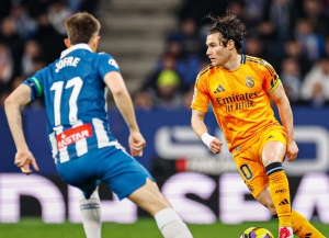 LO CELEBRAN COLCHONEROS Y CULÉS: El antepenúltimo de La Liga le ganó al Real Madrid )