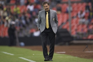 “Ya le hizo una oferta al Bigotón pero debe llevar a Aguinaga”