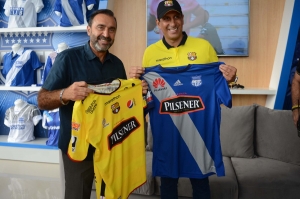 “Sacamos una rifa a 5 latitas… ¡Quina, como a tí te gusta!” (VIDEO)