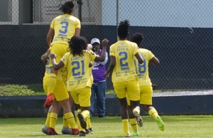 Universidad Católica se sumó a las locales que la pasaron mal