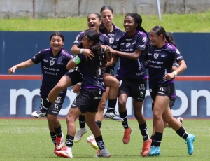 Barcelona se recuperó con goleada pero no pudo volver a la cima