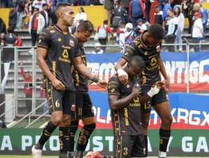 ¡CARA NO PINTADA Y RÉCORD INTACTO! Deportivo Quito pasó sustos, pero salvó el invicto ante Espoli