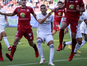 Tremendo dolor de cabeza en el Rey de Copas (FOTO)