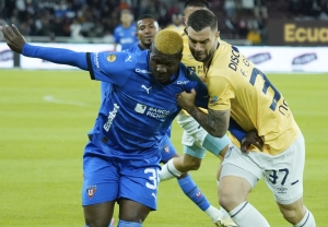 ¡LIGA QUIERE DARLE CANCHA A SU HOMBRE POTENCIA! Y lo cede por un año al Técnico Universitario