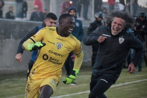 IDV saca pecho de su Atajapenales y la espectacular parada a Molina: ¡Templados esos Nervios!