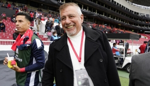 ¡Ever Almeida alecciona a periodista por hacerle una “Pregunta Tonta”!