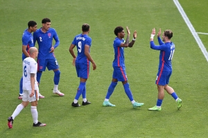 ¡Inglaterra le metió una goleada de 10 a 0 a San Marino para clasificar al Mundial! (RESUMEN)