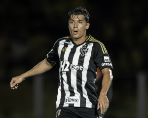 ECUATORIANOS EN EL BRASILEIRAO: 90 minutos para Alan Franco con Atlético MG y Andrés Hurtado en RB Bragantino