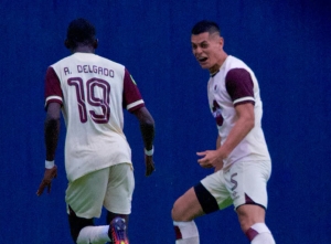 Ardiente batalla en la Serie B: Vinotinto toma el liderato en una pelea feroz por el ascenso